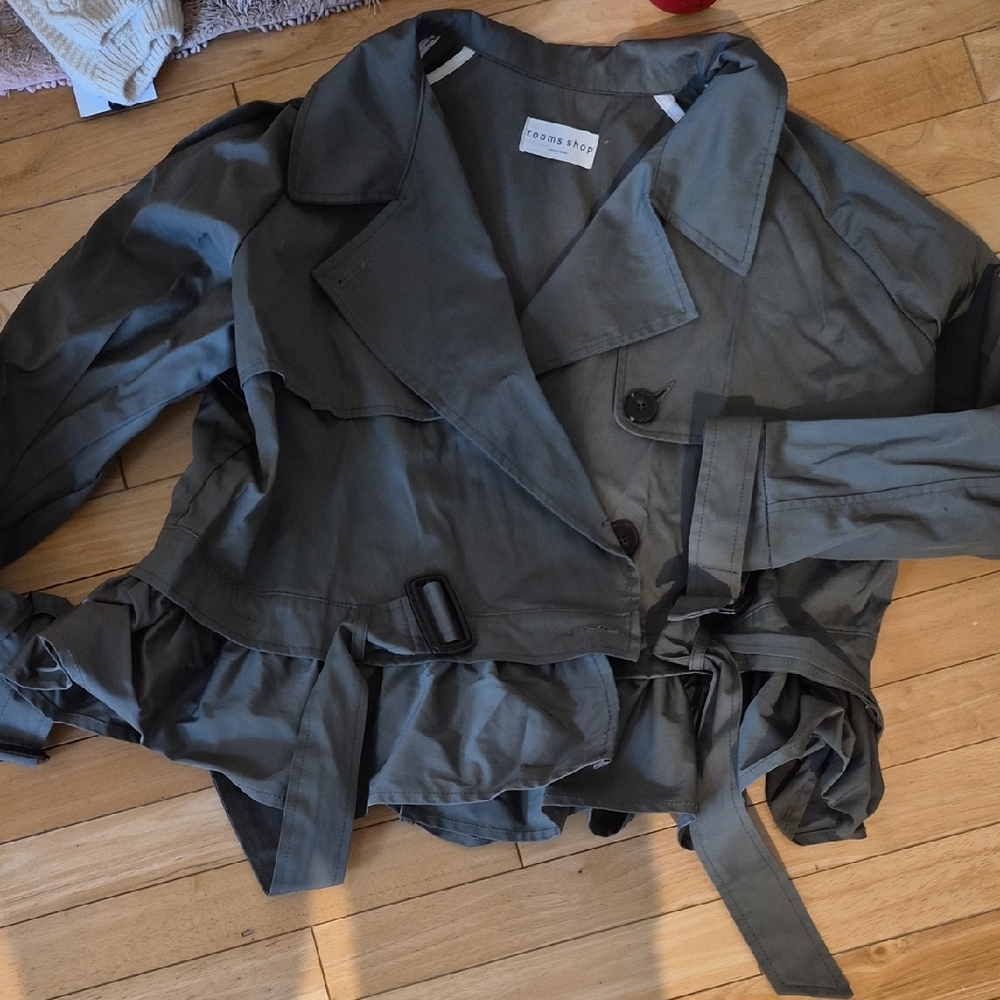 Elegant Women's Gray Trench Coat